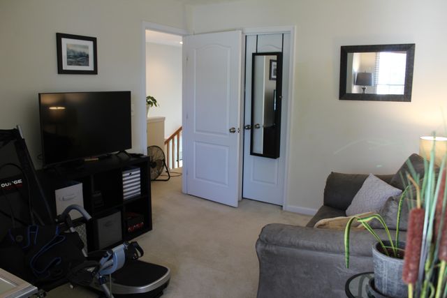 8090 Over Par Court, Burlington, KY 41005