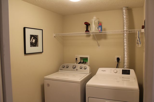 8090 Over Par Court, Burlington, KY 41005