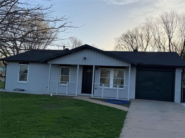 2511 4th Street, Rogers, AR 72756