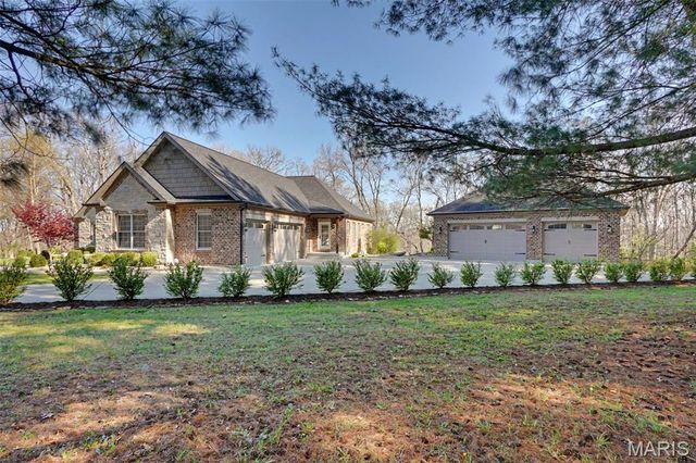 353 Callaway Ridge Drive, Defiance, MO 63341