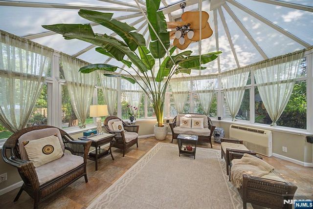26 Day Avenue, Tenafly, NJ 07670