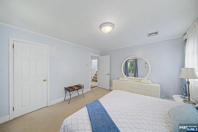 26 Day Avenue, Tenafly, NJ 07670