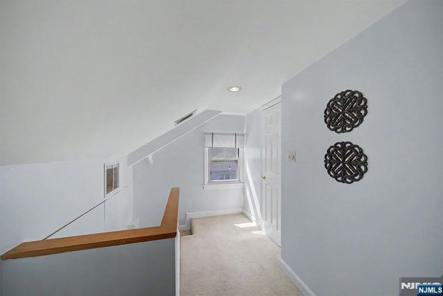 26 Day Avenue, Tenafly, NJ 07670