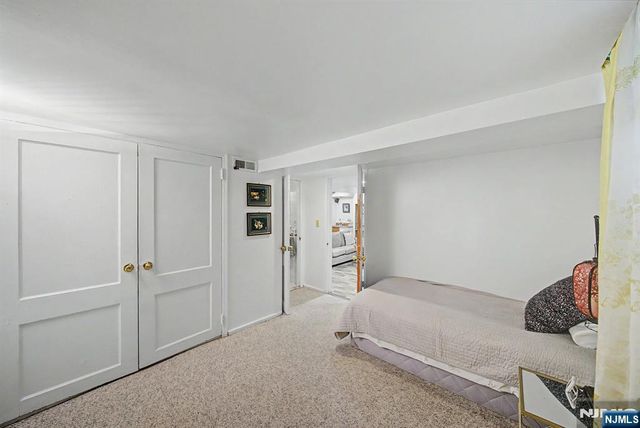 26 Day Avenue, Tenafly, NJ 07670