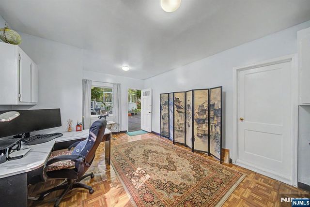 26 Day Avenue, Tenafly, NJ 07670