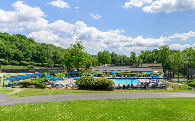 91 Heritage Hills D, Somers, NY 10589
