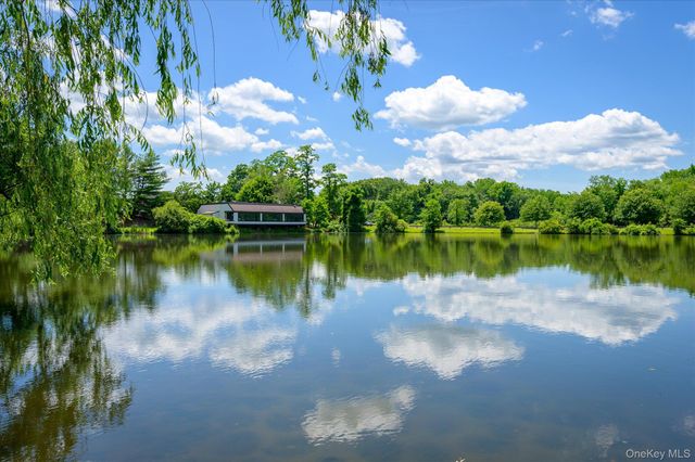 91 Heritage Hills D, Somers, NY 10589