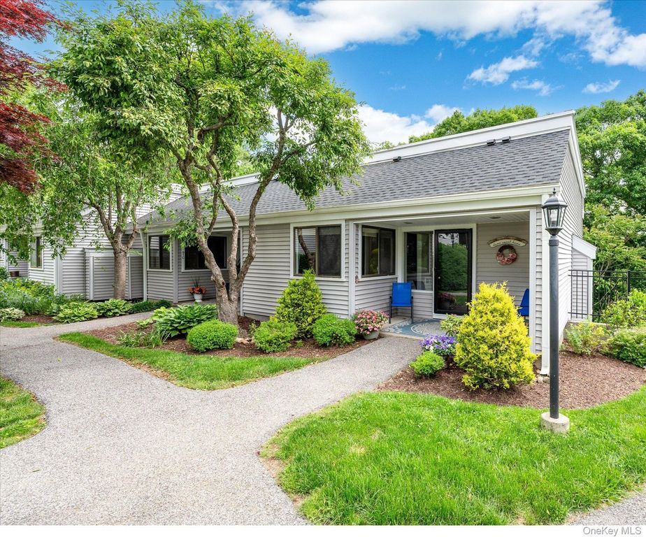 91 Heritage Hills D, Somers, NY 10589