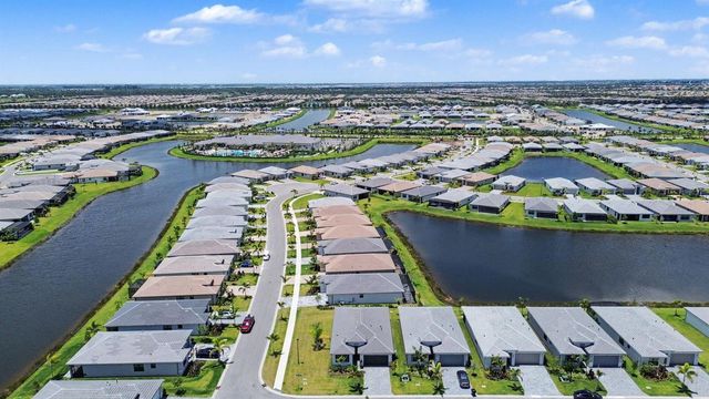 12827 SW Scenic View, Port St. Lucie, FL 34987