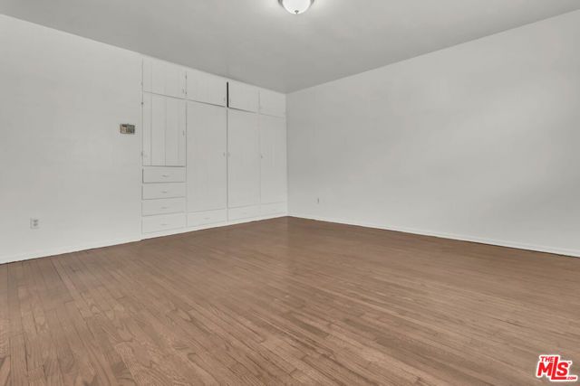 9322 Lasaine Avenue, Los Angeles, CA 91325