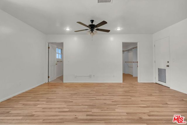 9322 Lasaine Avenue, Los Angeles, CA 91325