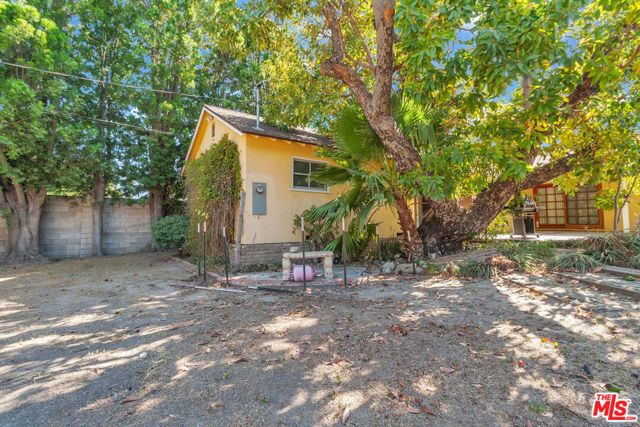 9322 Lasaine Avenue, Los Angeles, CA 91325