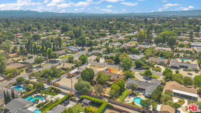 9322 Lasaine Avenue, Los Angeles, CA 91325