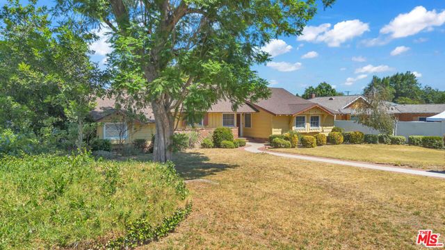9322 Lasaine Avenue, Los Angeles, CA 91325