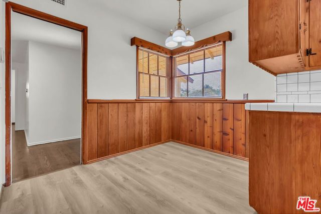9322 Lasaine Avenue, Los Angeles, CA 91325