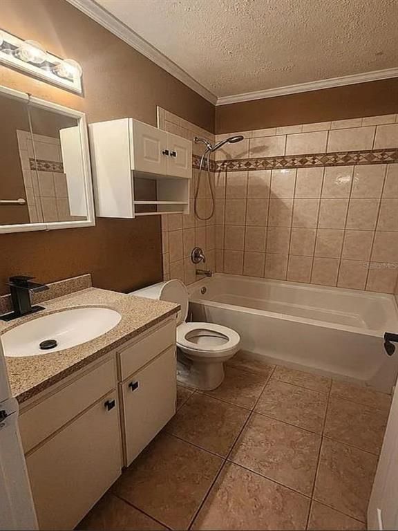 Image 33 of property listing at 6124 PEREGRINE AVENUE D06, Orlando, FL 32819