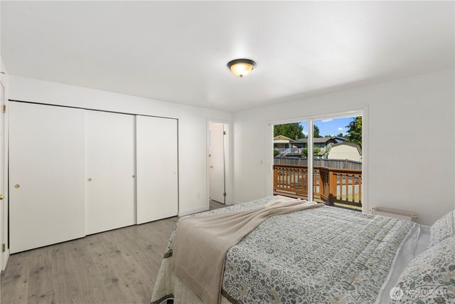 13712 SE 233rd Street, Kent, WA 98042