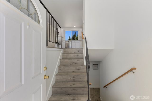 13712 SE 233rd Street, Kent, WA 98042