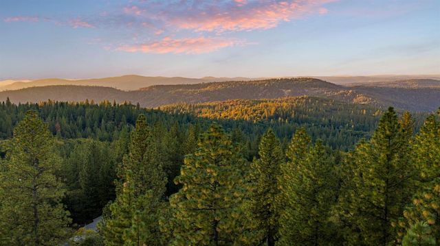 12777 Daisy Blue Mine Rd, Nevada City, CA 95959