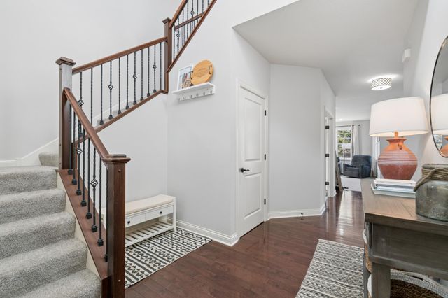 1832 Spring Creek Drive, Carver, MN 55315