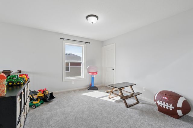 1832 Spring Creek Drive, Carver, MN 55315