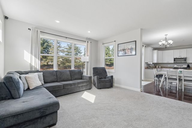 1832 Spring Creek Drive, Carver, MN 55315