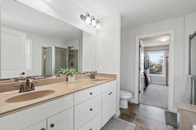 1832 Spring Creek Drive, Carver, MN 55315