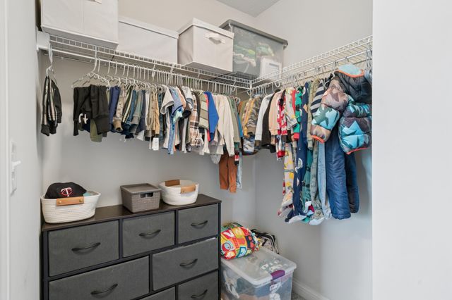 1832 Spring Creek Drive, Carver, MN 55315