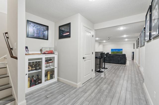 1832 Spring Creek Drive, Carver, MN 55315