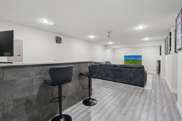 1832 Spring Creek Drive, Carver, MN 55315