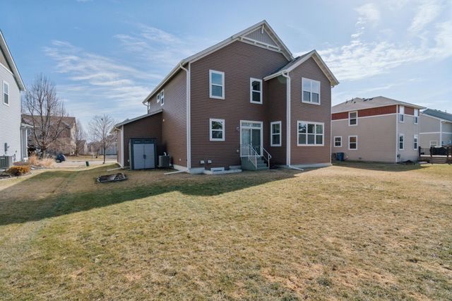 1832 Spring Creek Drive, Carver, MN 55315