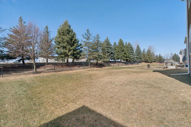 1832 Spring Creek Drive, Carver, MN 55315