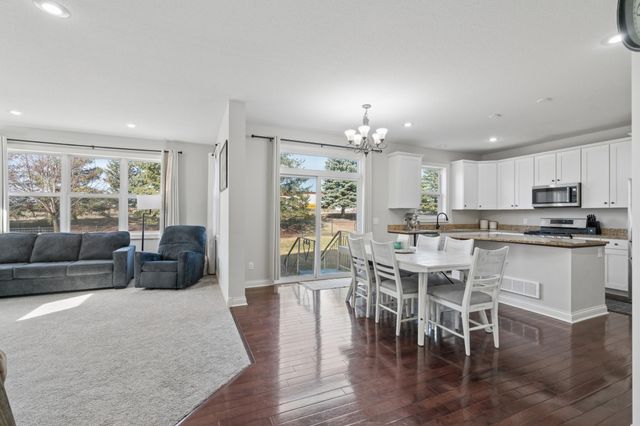 1832 Spring Creek Drive, Carver, MN 55315