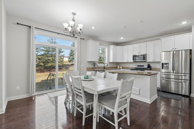 1832 Spring Creek Drive, Carver, MN 55315