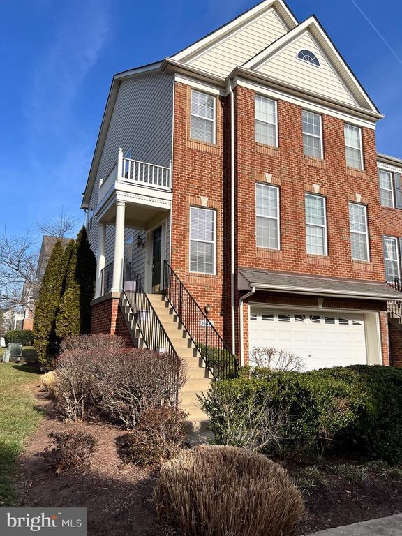43396 BRIAR CREEK TER, Ashburn, VA 20147