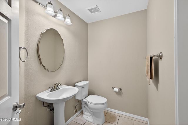 8821 S 51ST Street 2, Phoenix, AZ 85044