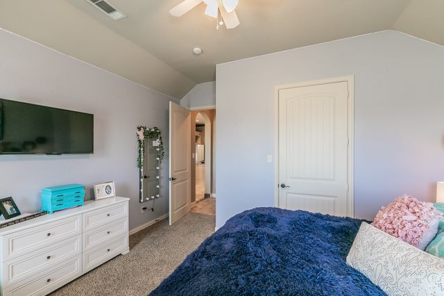 1173 Durango Springs Drive, Fort Worth, TX 76052