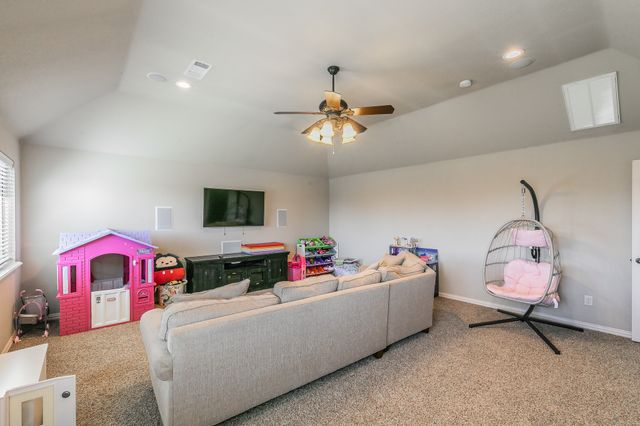 1173 Durango Springs Drive, Fort Worth, TX 76052