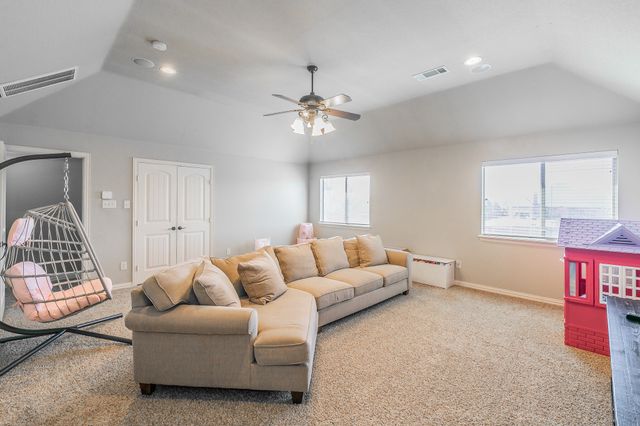 1173 Durango Springs Drive, Fort Worth, TX 76052