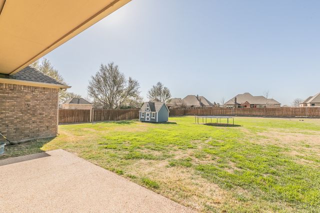 1173 Durango Springs Drive, Fort Worth, TX 76052