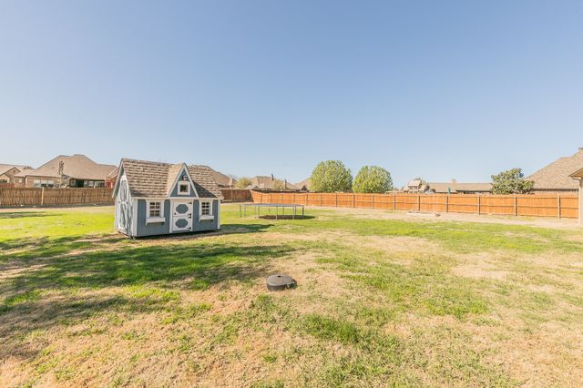 1173 Durango Springs Drive, Fort Worth, TX 76052