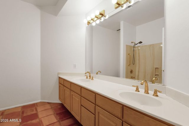 3001 E REDFIELD Road, Phoenix, AZ 85032