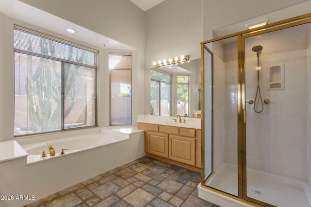 3001 E REDFIELD Road, Phoenix, AZ 85032