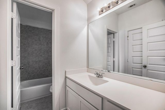 7019 Winterberry Glen Lane, Katy, TX 77493