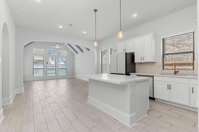 7019 Winterberry Glen Lane, Katy, TX 77493