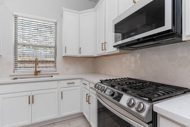 7019 Winterberry Glen Lane, Katy, TX 77493