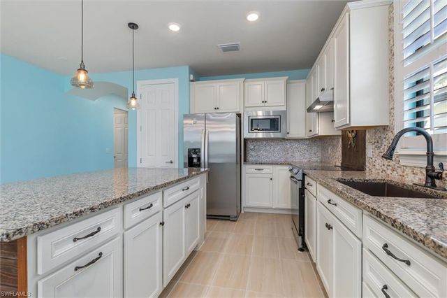 2633 Daisy DR, North Port, FL 34289