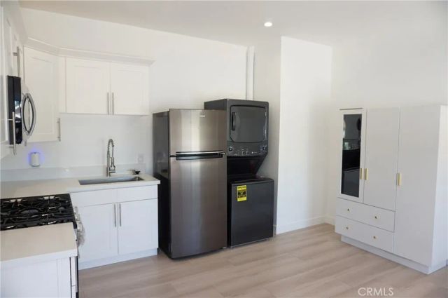8824 Quartz Avenue, Northridge, CA 91324
