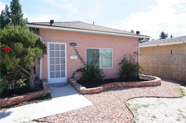 8824 Quartz Avenue, Northridge, CA 91324
