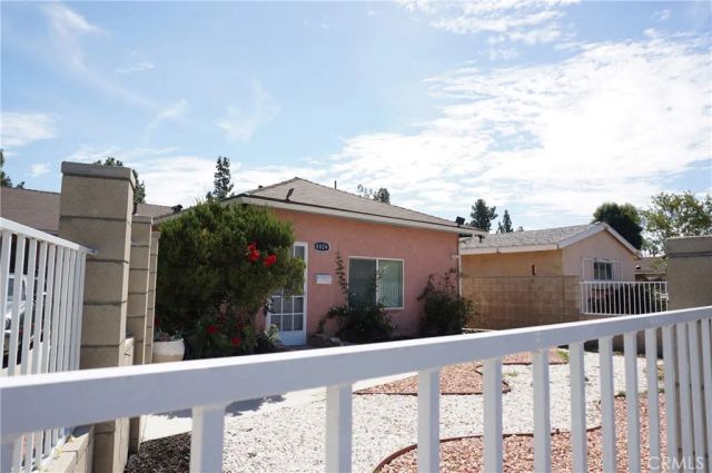 8824 Quartz Avenue, Northridge, CA 91324